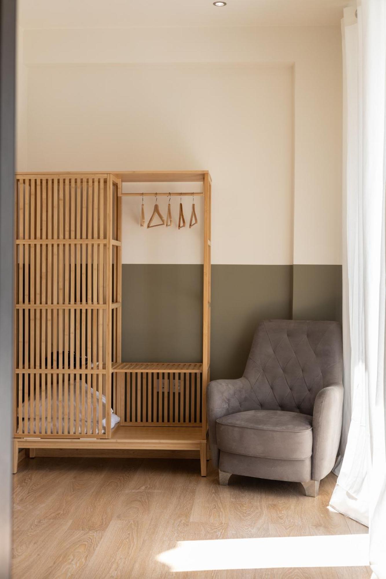 Luxurious 3-Bedroom Seaside Retreat Fully Renovated In 2025 아테네 외부 사진